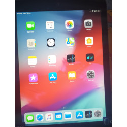 Apple i pad air [Refurbished] With Cover