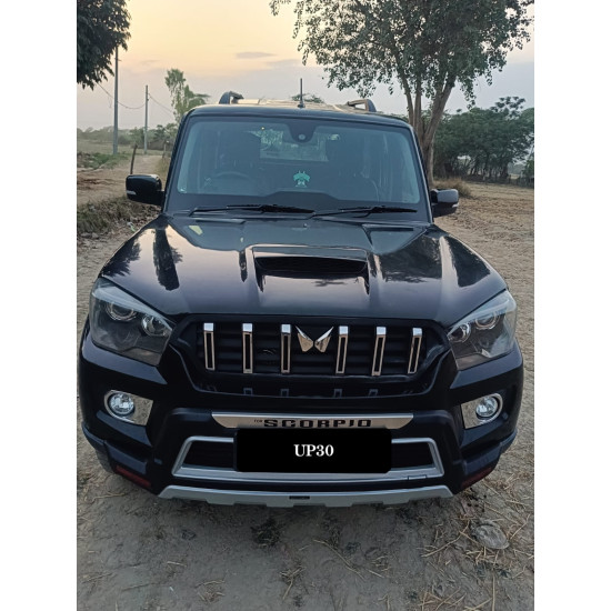 Mahindra Scorpio S 11 2.2 L mHawk diesel engine Mahindra Scorpio S 11 2.2 L mHawk diesel engine